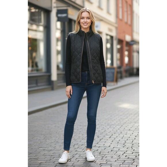 Old Navy Vest Size M Black Quilted Gorpcore Layer Lagenlook Sporty Discontinued - Picture 3 of 15